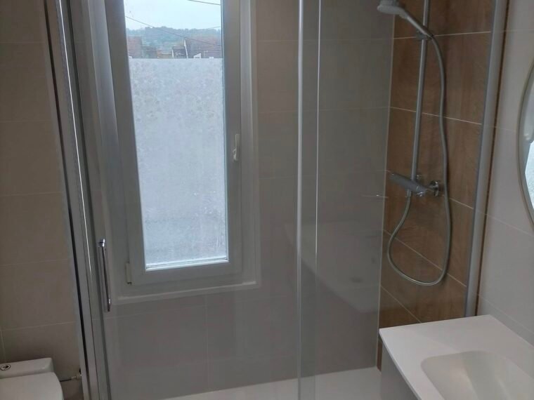 Réalisation SM PLOMBERIE — rénovation de salle de bain